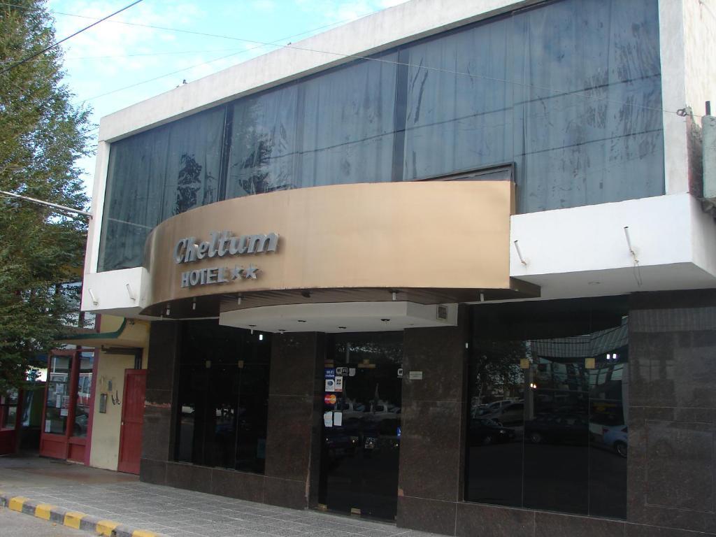 Cheltum Hotel Trelew Exterior photo
